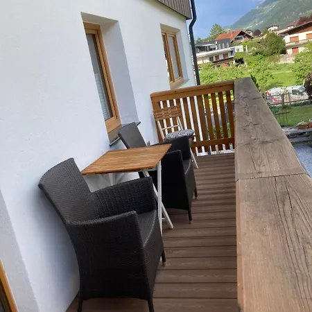 Gaestehaus Koell Roppen