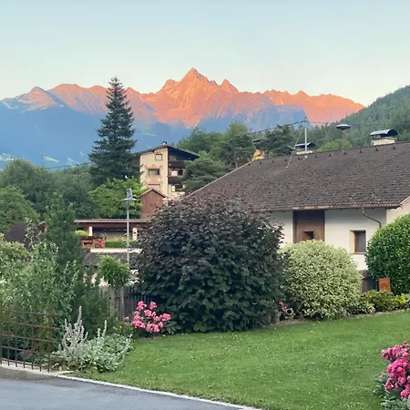 Gaestehaus Koell Roppen