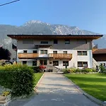 Gaestehaus Koell *